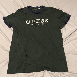 GUESS Tshirt